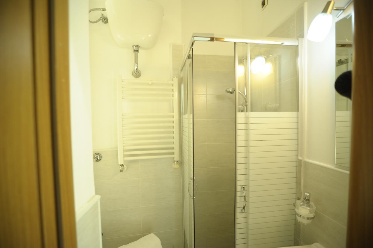 Le Stanze Di Francesco Hotel Рим Екстериор снимка