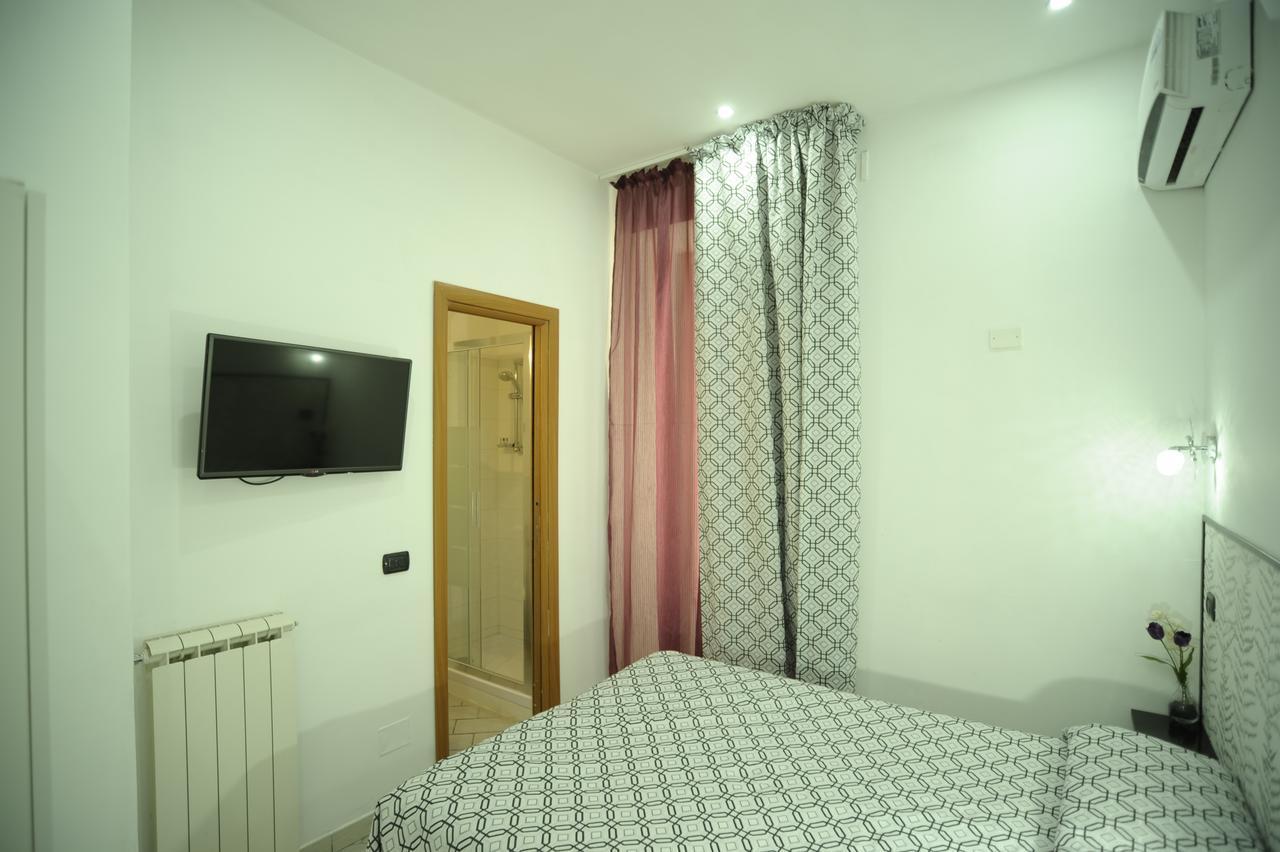 Le Stanze Di Francesco Hotel Рим Екстериор снимка