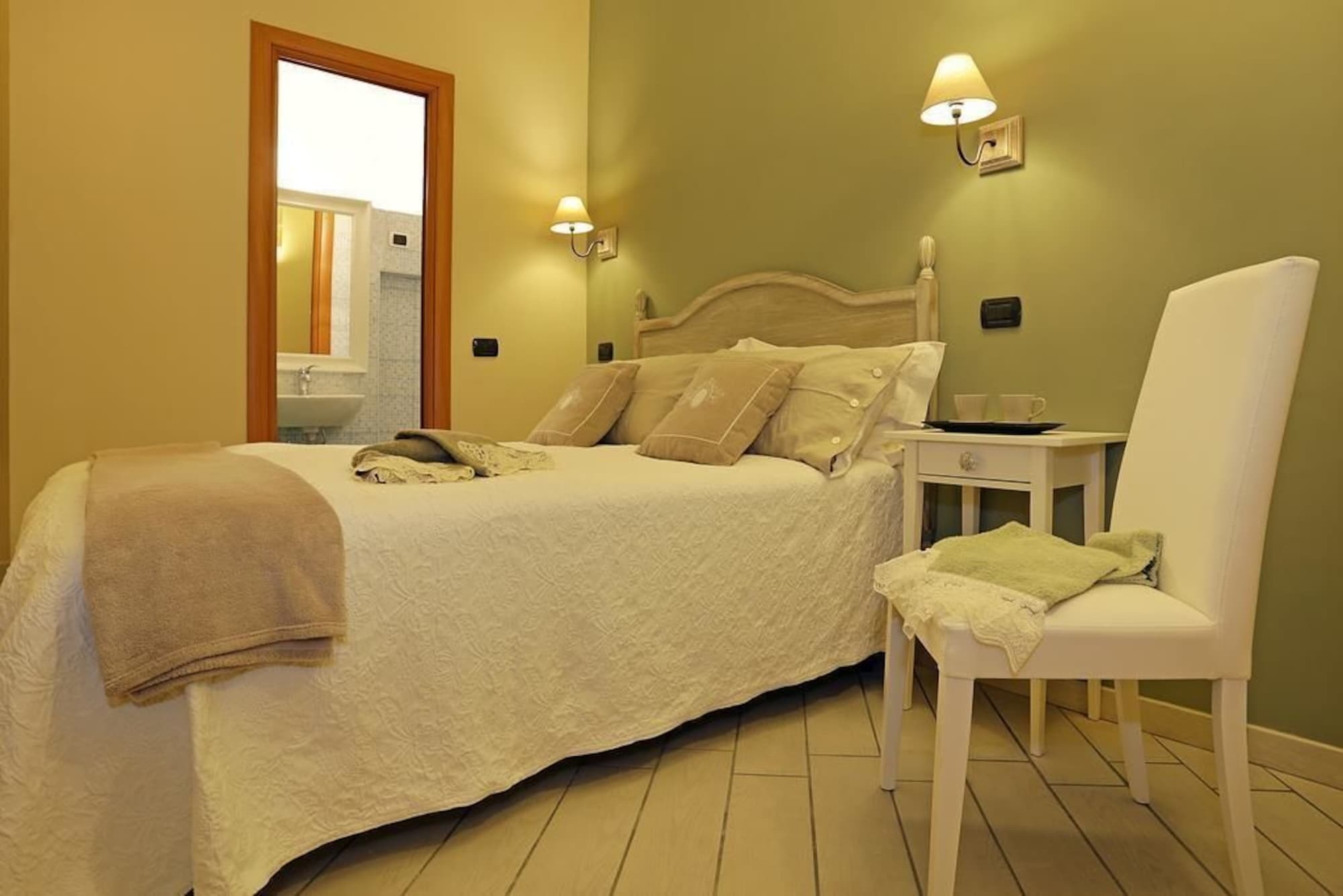 Le Stanze Di Francesco Hotel Рим Екстериор снимка